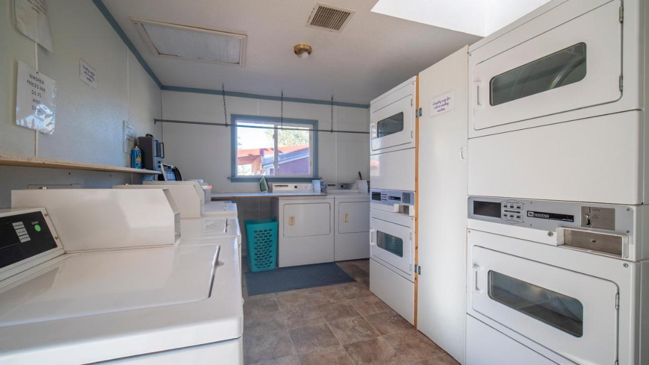 Outdoor Glamping Large 5Th Wheel Setup Ok4A Apartment Moab Exterior photo